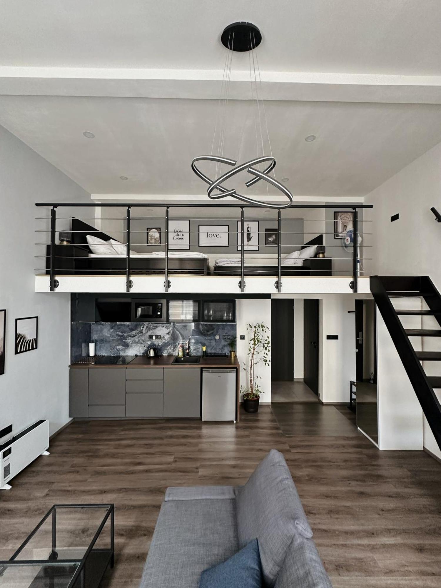 Contemporary Jindrisska Apartment Πράγα Εξωτερικό φωτογραφία